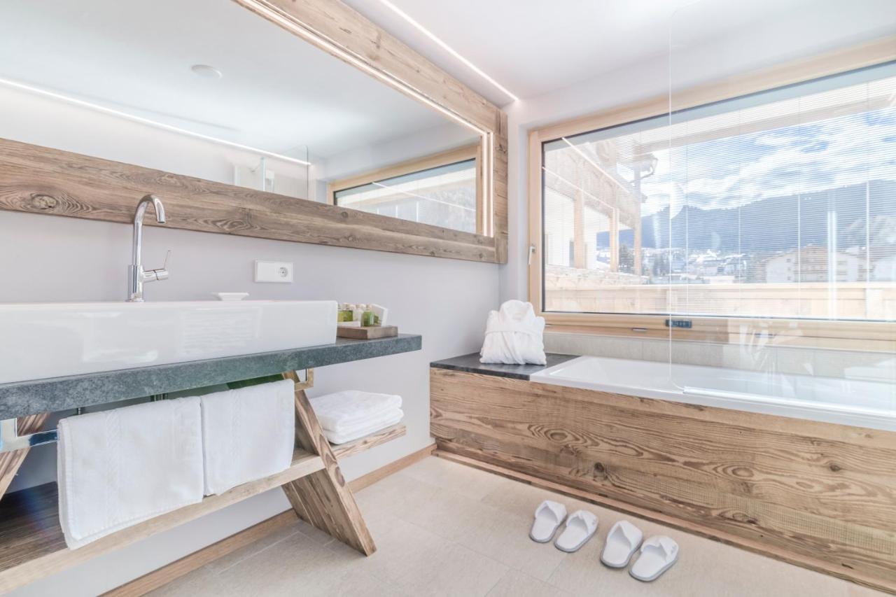 Hotel Col Alto Корвара ин Бадия Екстериор снимка