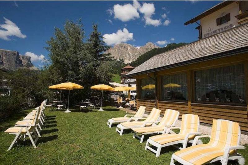 Hotel Col Alto Корвара ин Бадия Екстериор снимка