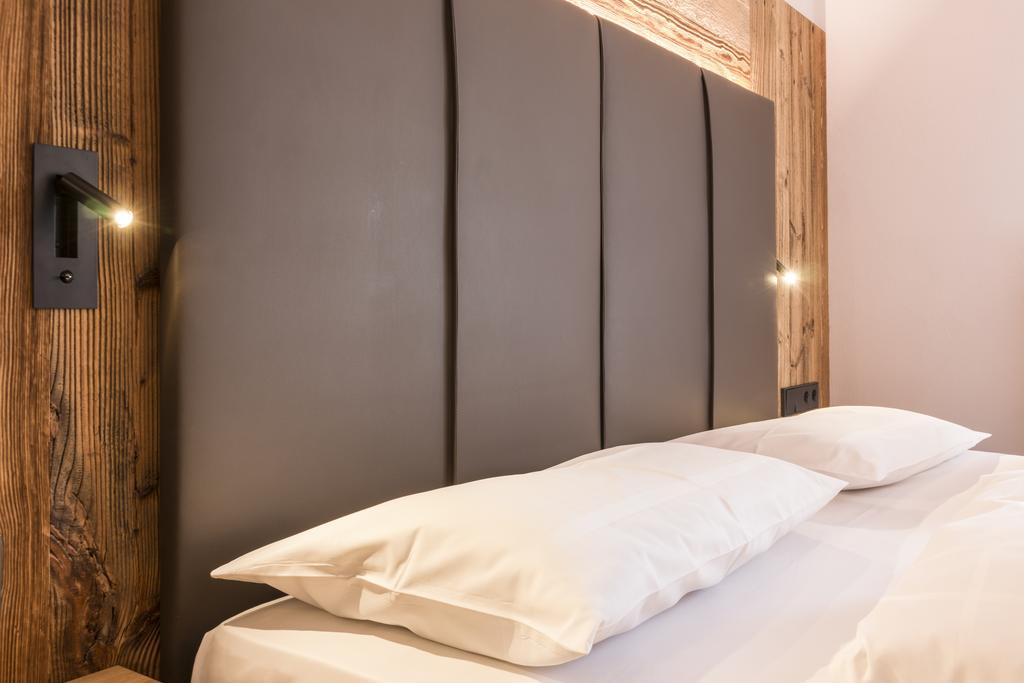 Hotel Col Alto Корвара ин Бадия Екстериор снимка
