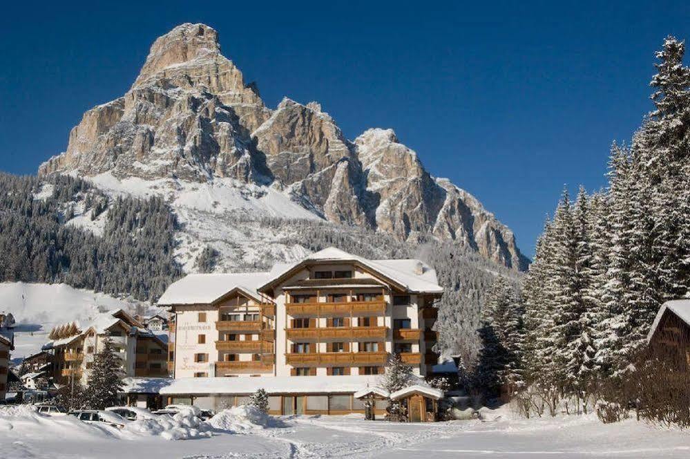 Hotel Col Alto Корвара ин Бадия Екстериор снимка